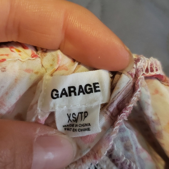 Garage crop top sz XS with lace - Picture 2 of 3